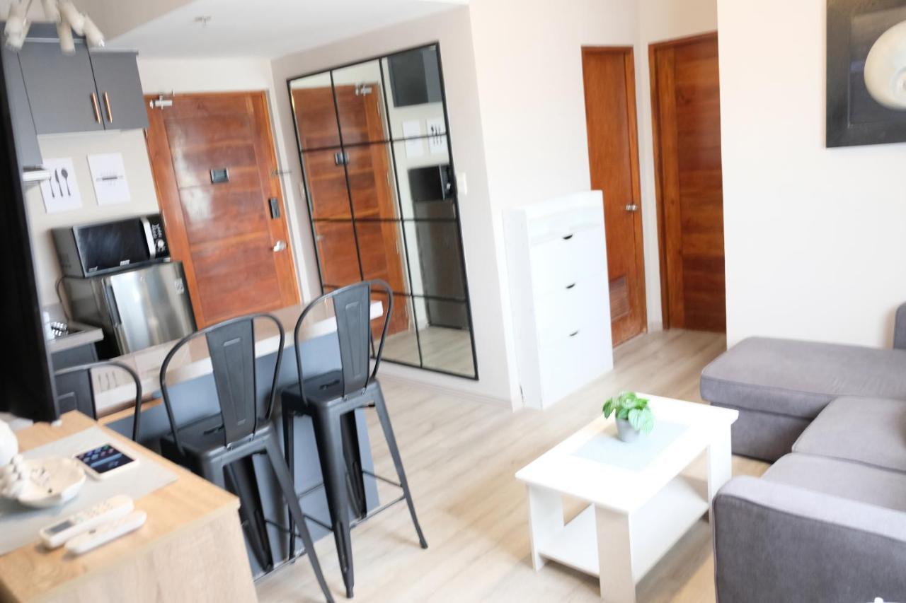 2-Bedroom Boutique City Condo - Newly Renovated! Cebu Εξωτερικό φωτογραφία
