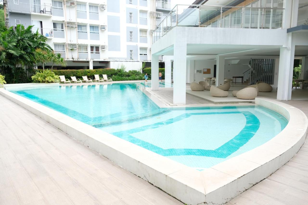 2-Bedroom Boutique City Condo - Newly Renovated! Cebu Εξωτερικό φωτογραφία