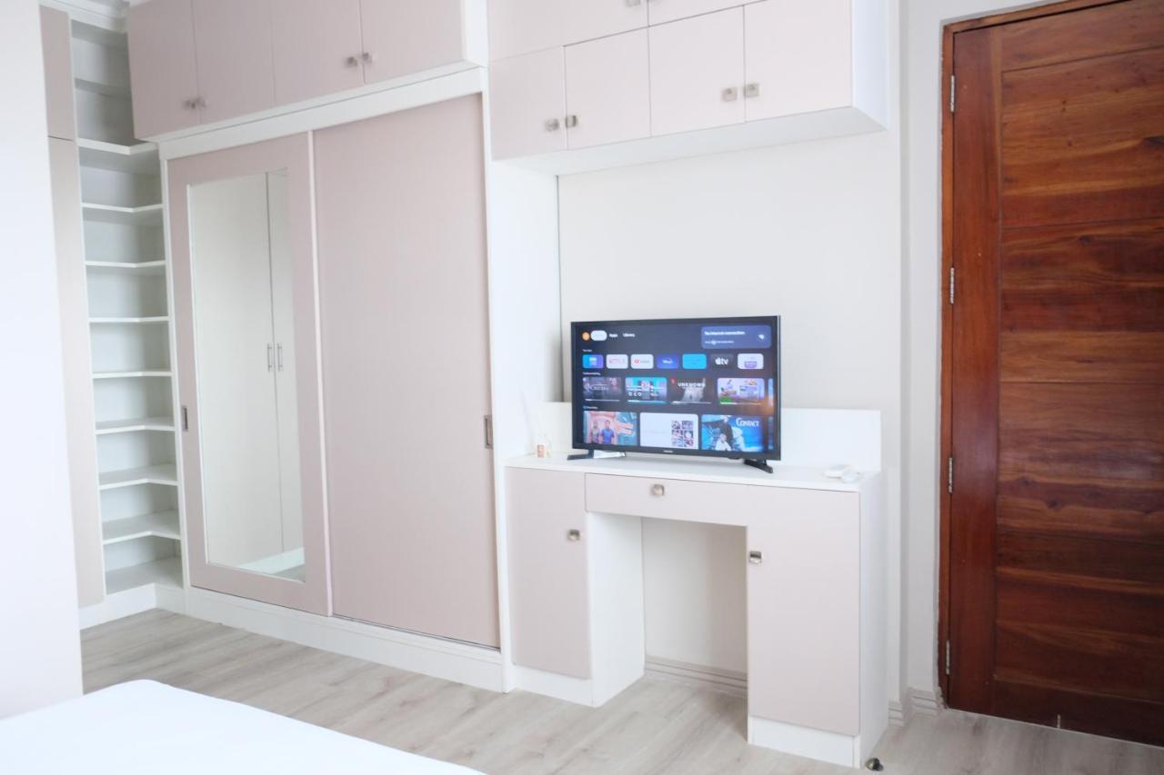 2-Bedroom Boutique City Condo - Newly Renovated! Cebu Εξωτερικό φωτογραφία