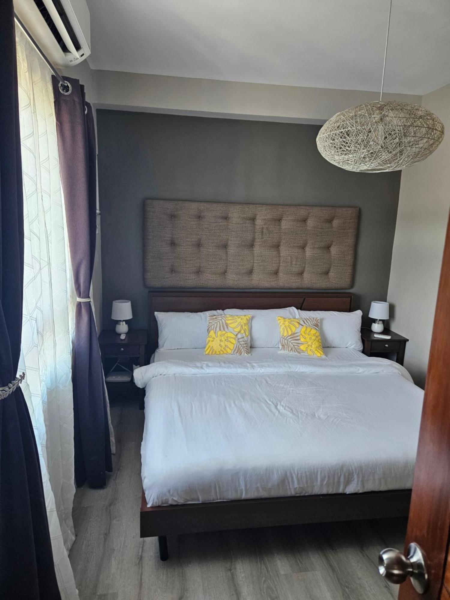 2-Bedroom Boutique City Condo - Newly Renovated! Cebu Εξωτερικό φωτογραφία